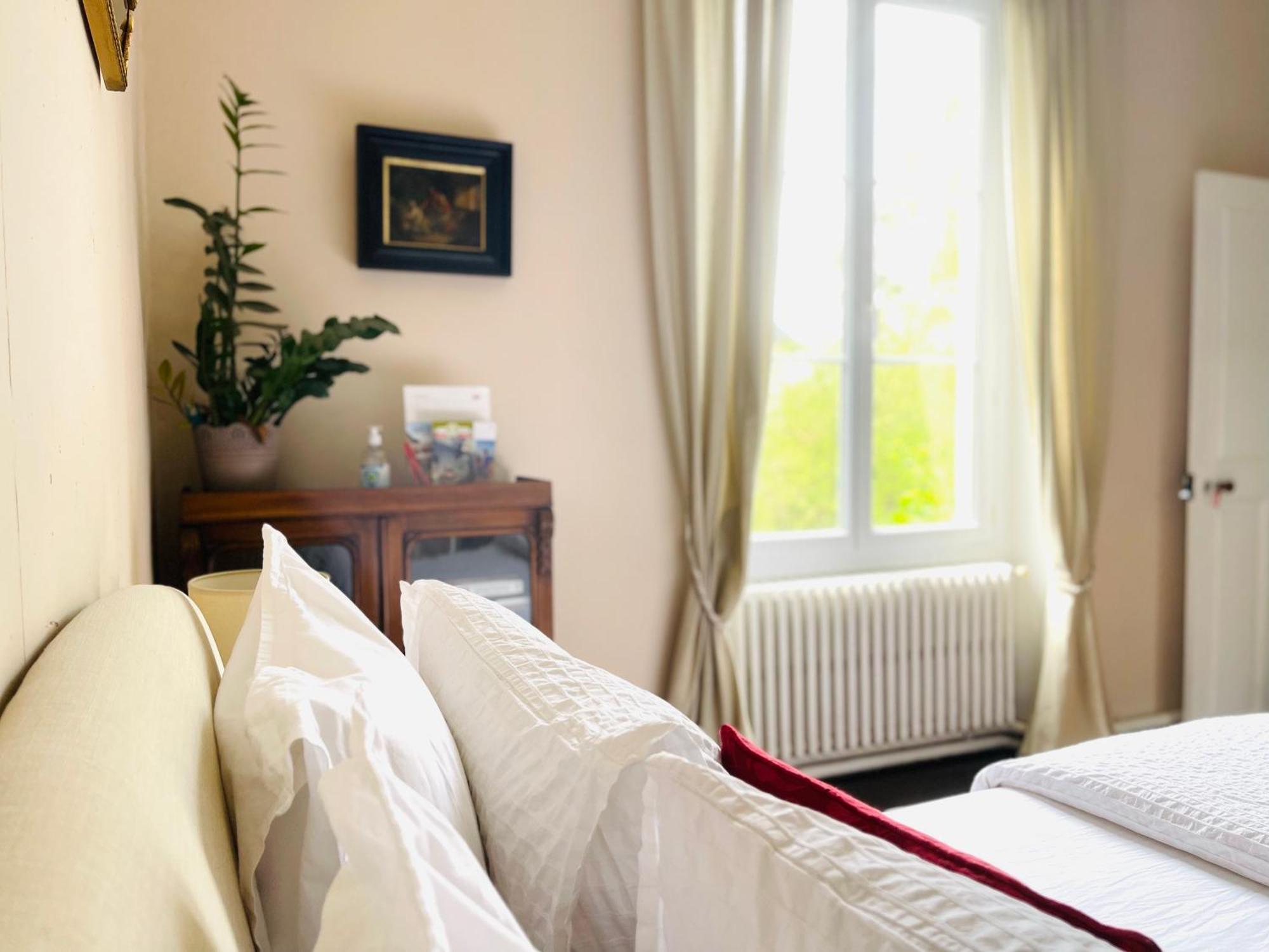 バイユー Le Manoir Des Doyens Bed & Breakfast エクステリア 写真