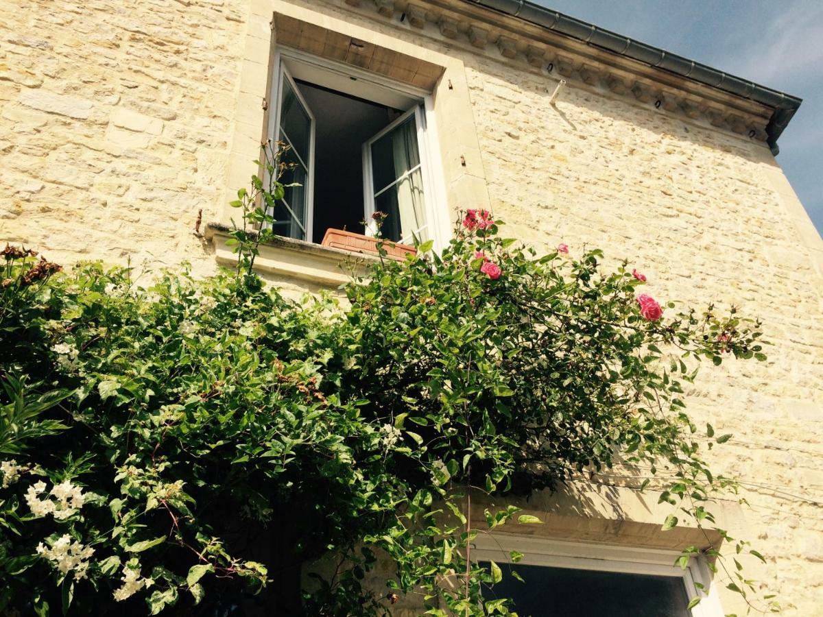 バイユー Le Manoir Des Doyens Bed & Breakfast エクステリア 写真